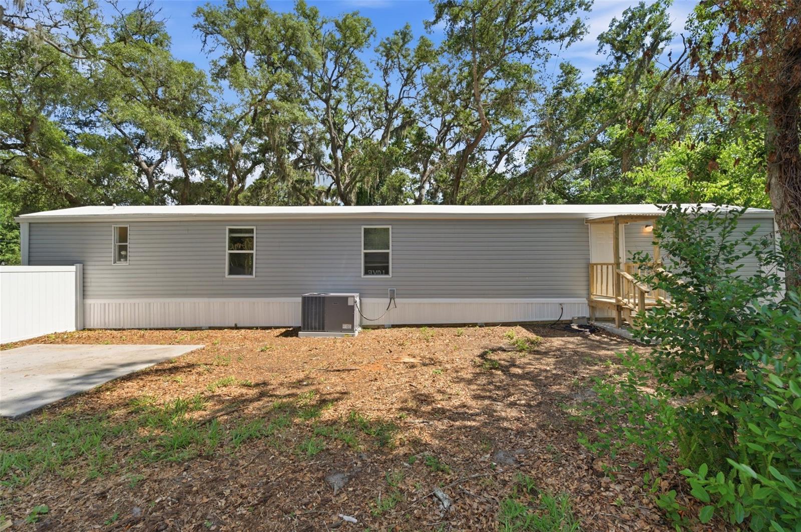 MOON LAKE ESTATES - Residential