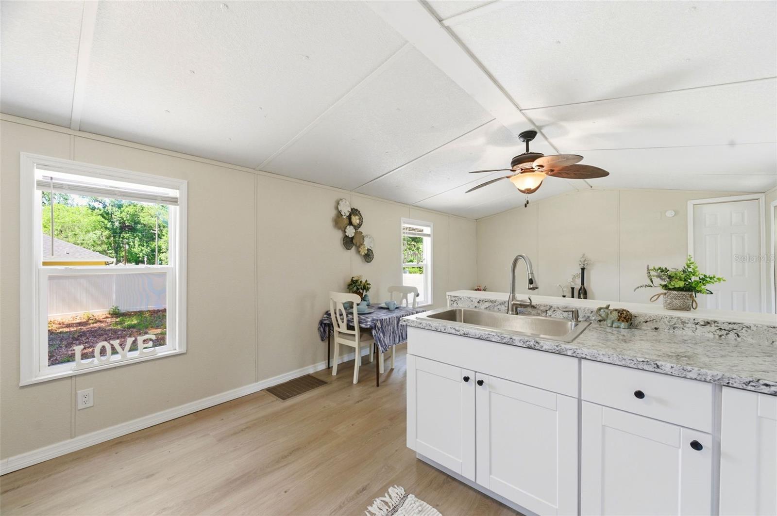 MOON LAKE ESTATES - Residential