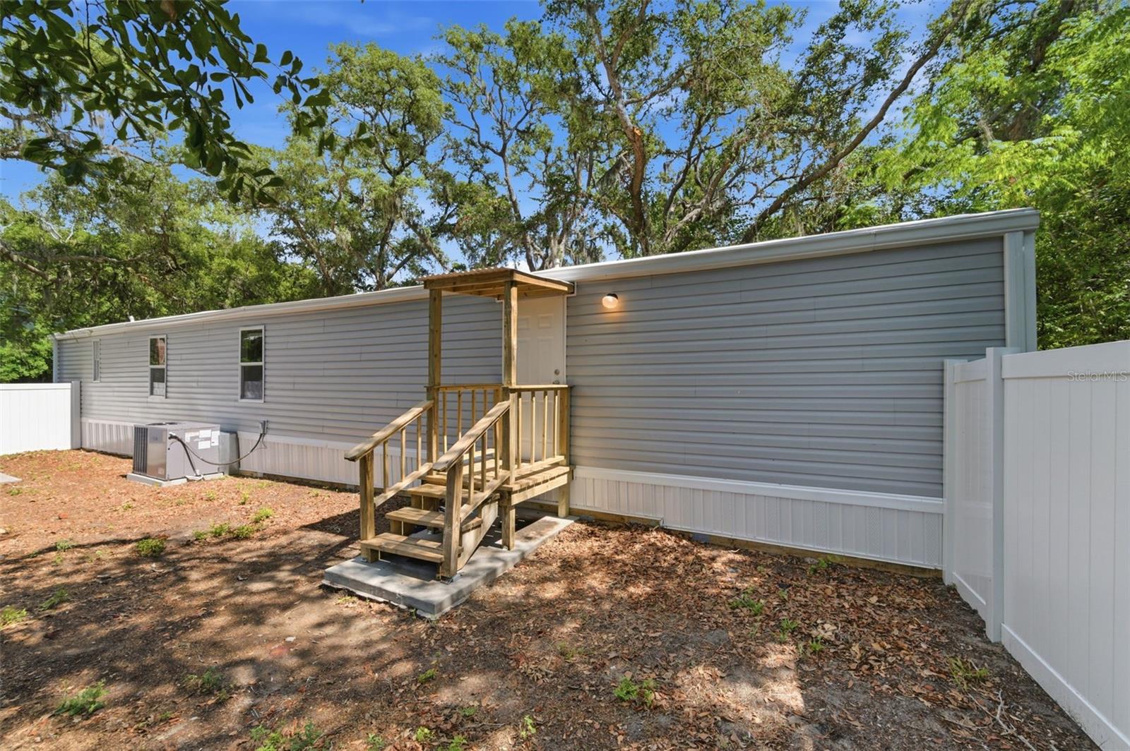 MOON LAKE ESTATES - Residential