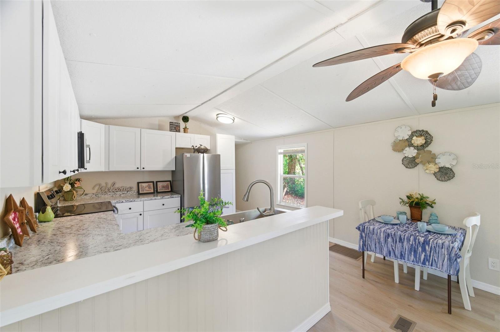 MOON LAKE ESTATES - Residential