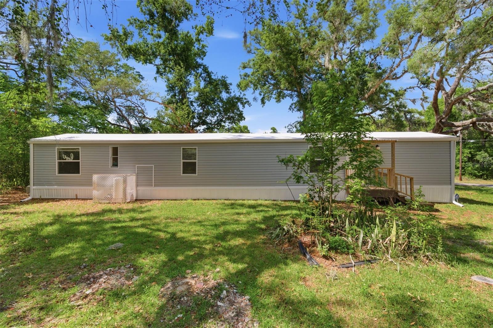MOON LAKE ESTATES - Residential