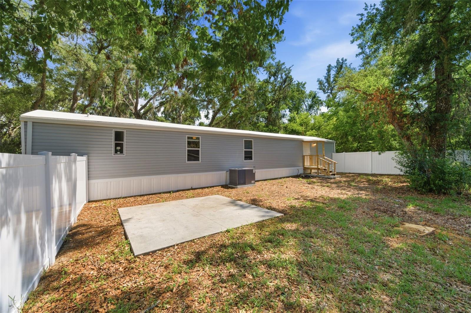 MOON LAKE ESTATES - Residential