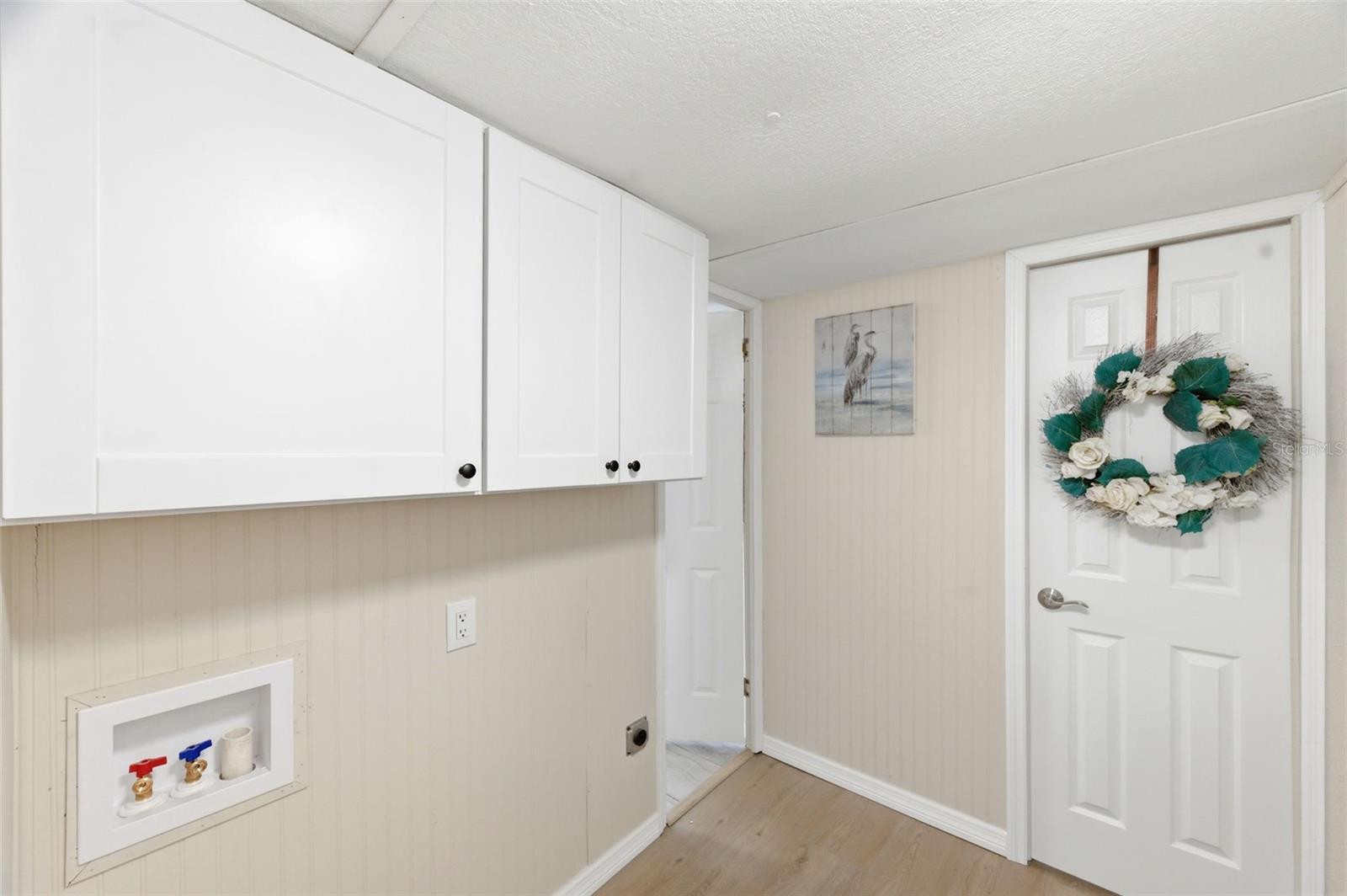 MOON LAKE ESTATES - Residential