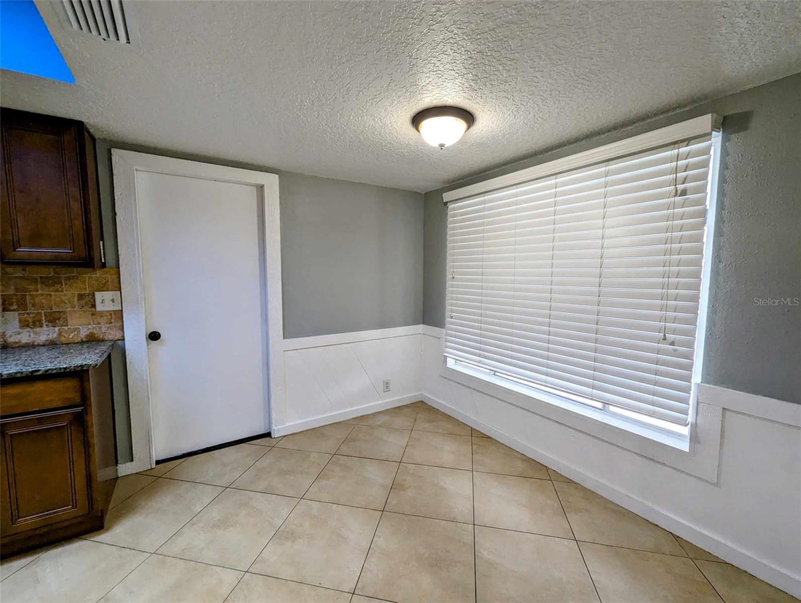 FLA HIGHLANDS CO SUB - Residential Lease