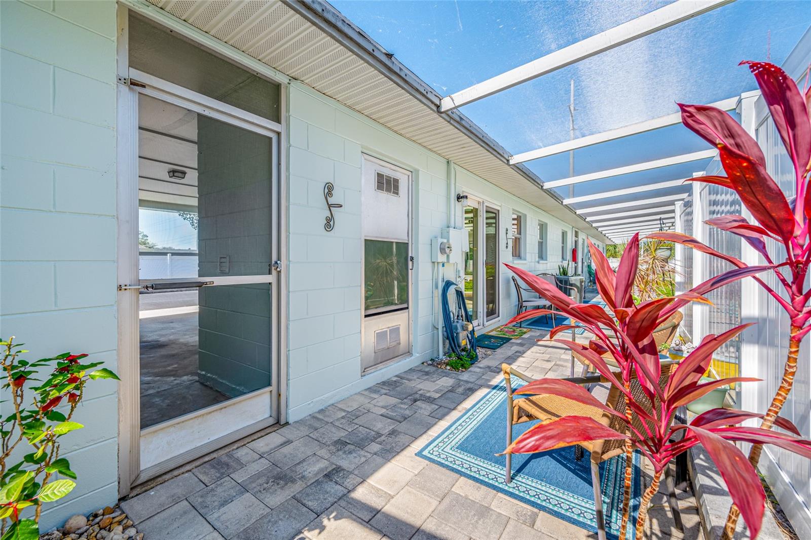 SEMINOLE HILL VILLAS - Residential
