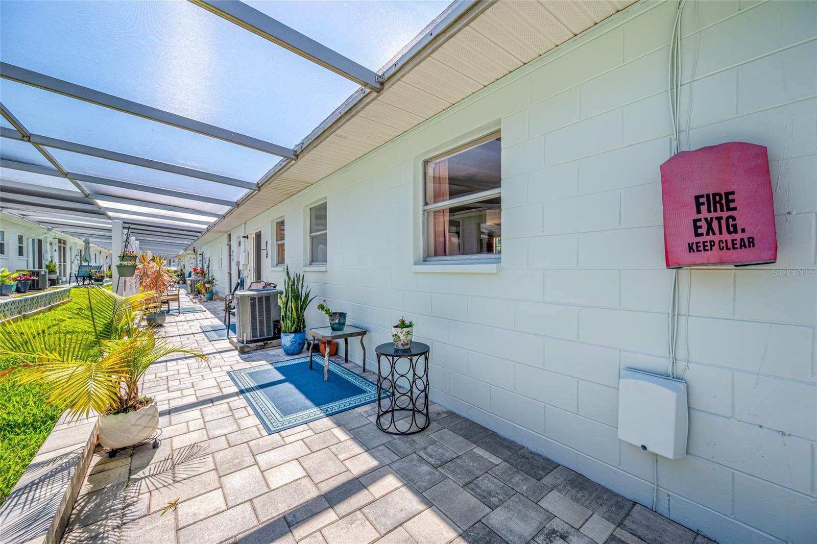 SEMINOLE HILL VILLAS - Residential