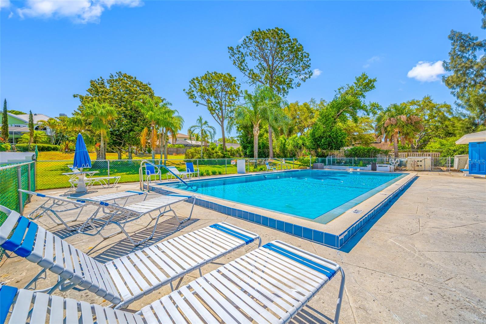 SEMINOLE HILL VILLAS - Residential