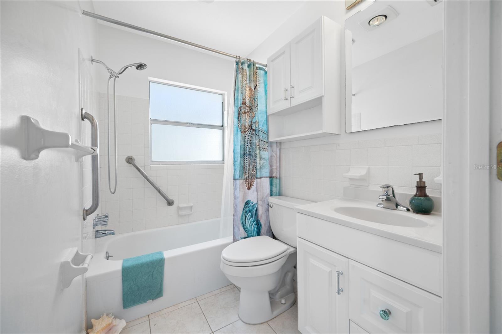 SEMINOLE HILL VILLAS - Residential