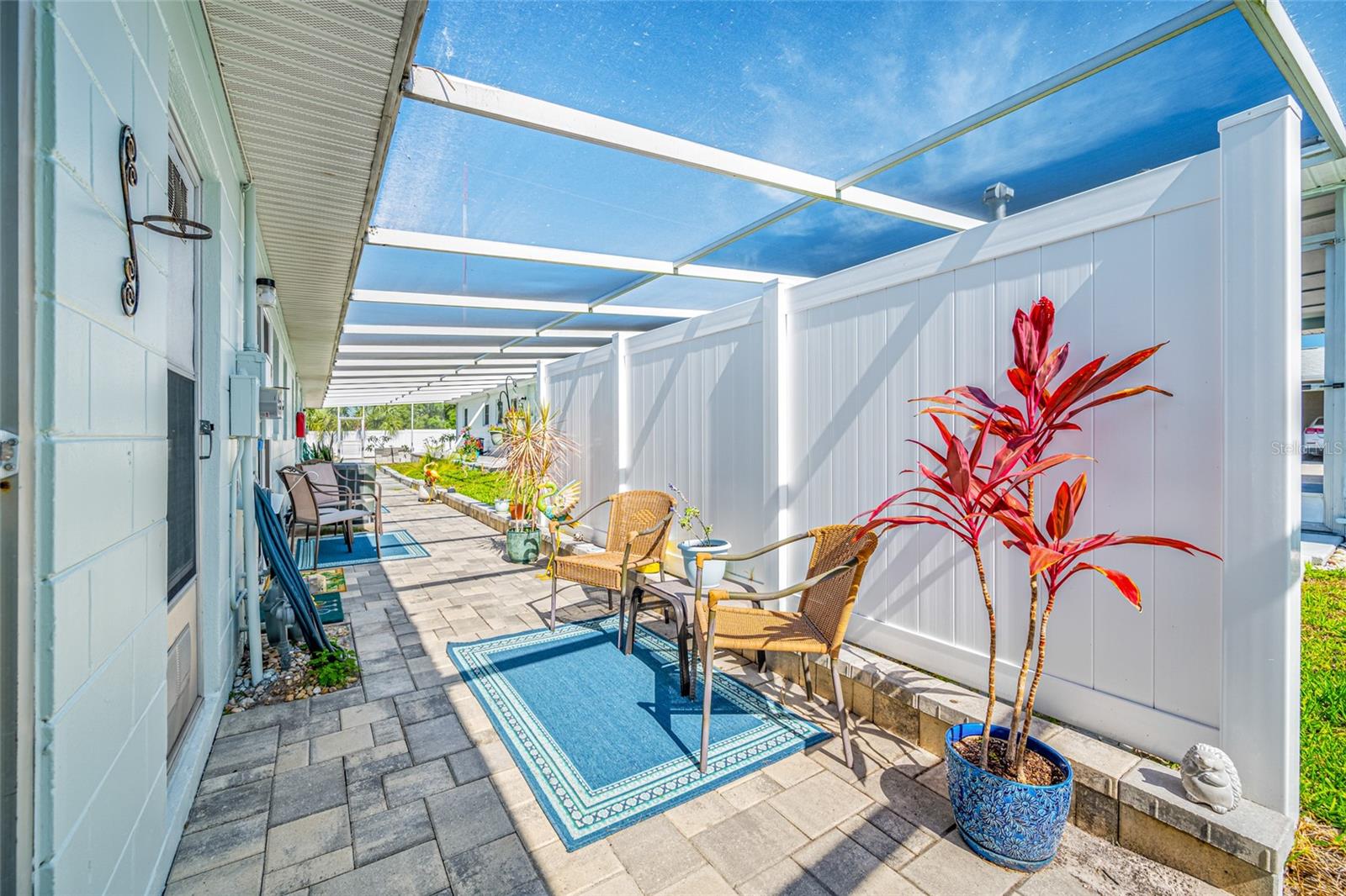 SEMINOLE HILL VILLAS - Residential
