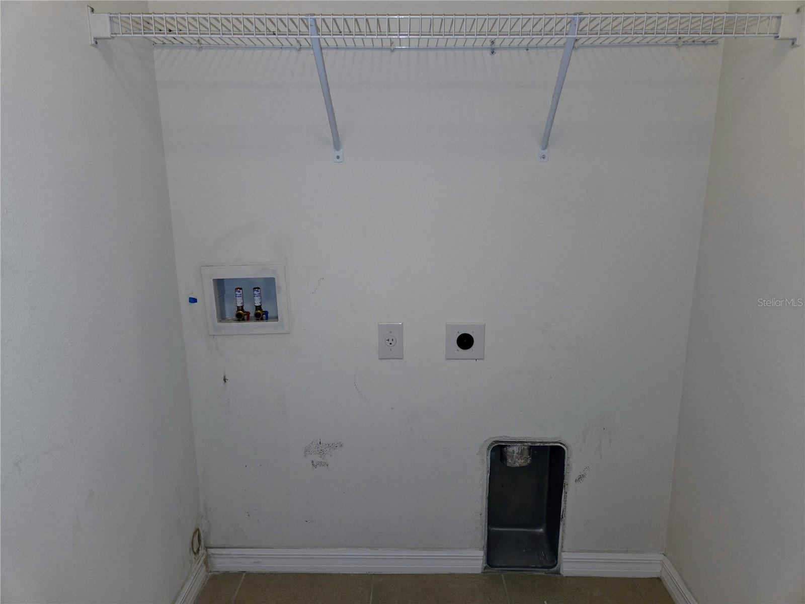 DEL TIERRA PH IV-B & IV-C - Residential