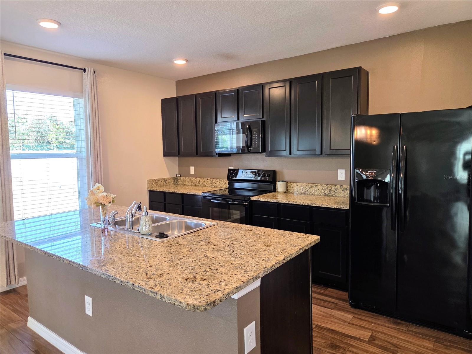 DEL TIERRA PH IV-B & IV-C - Residential