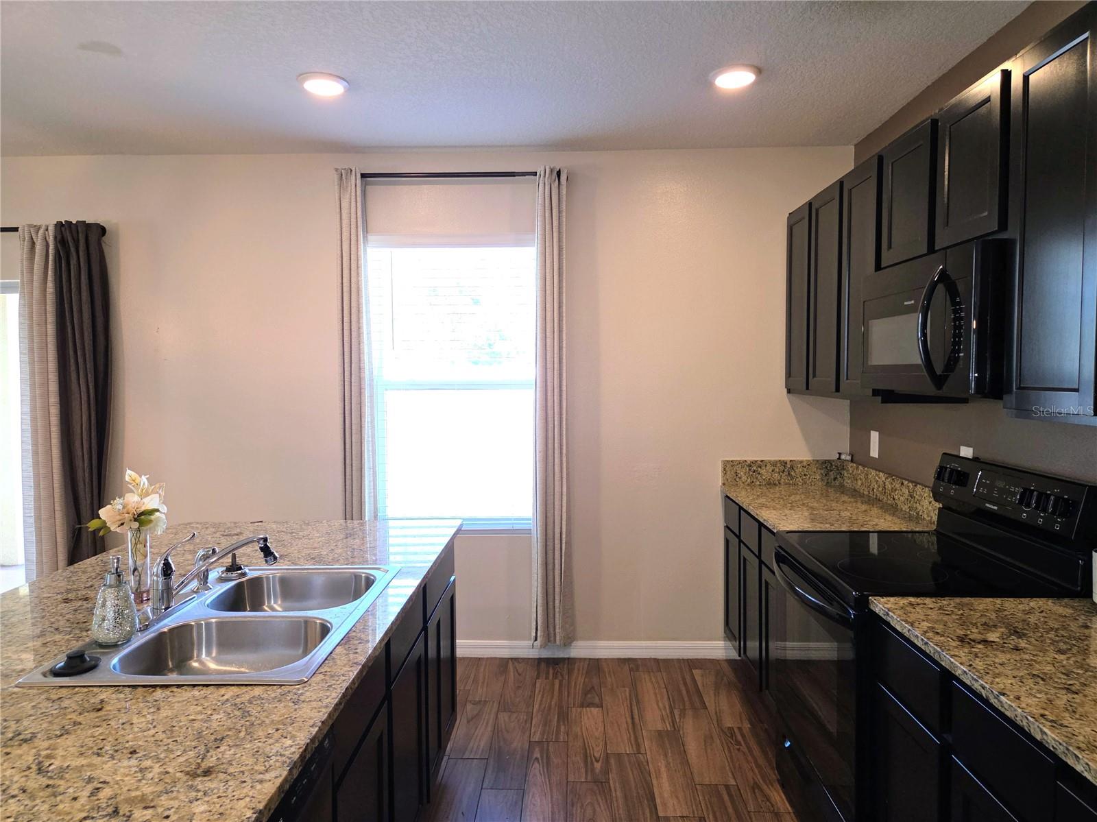 DEL TIERRA PH IV-B & IV-C - Residential