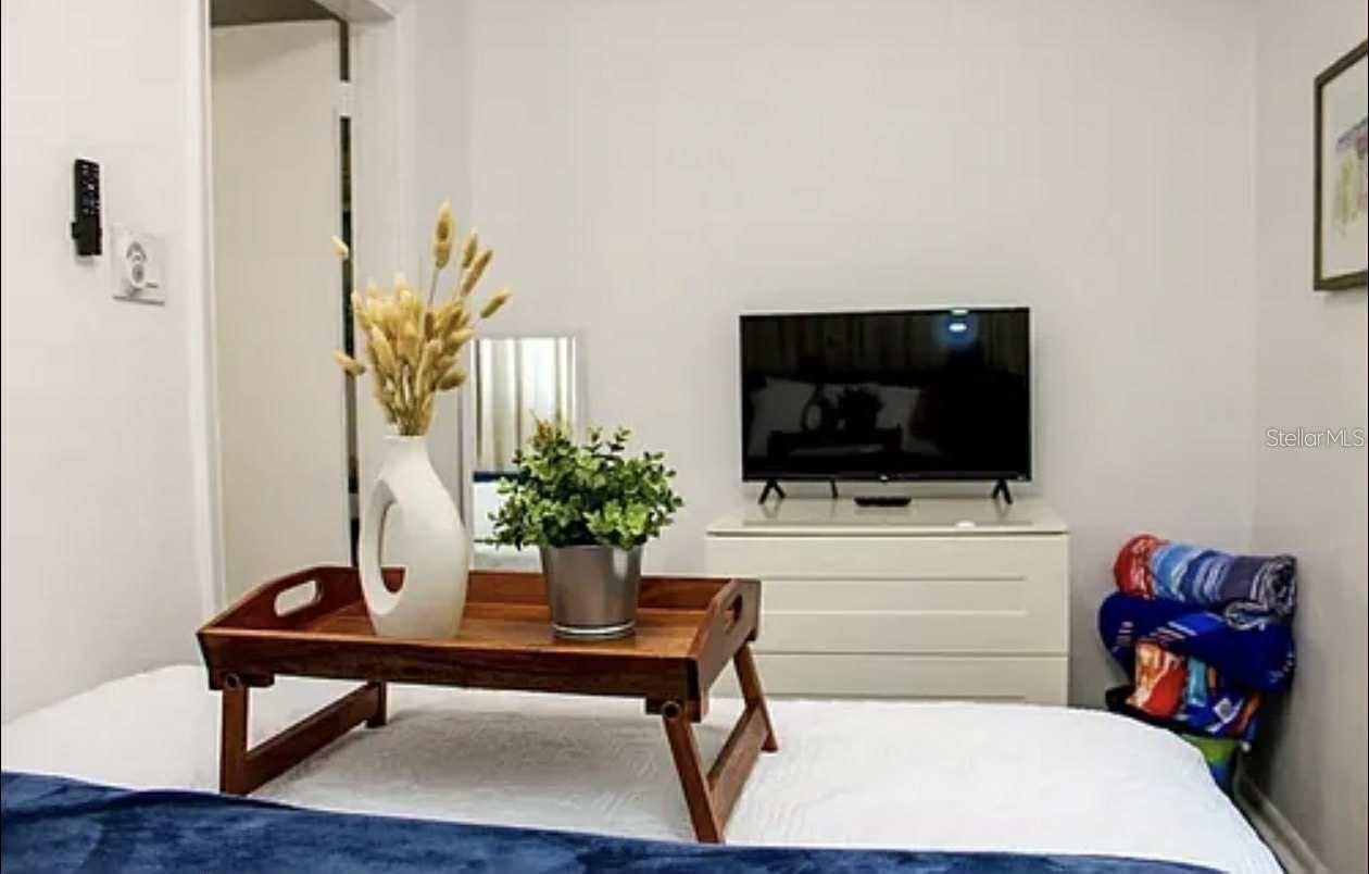 GLOVERS THOS - Residential