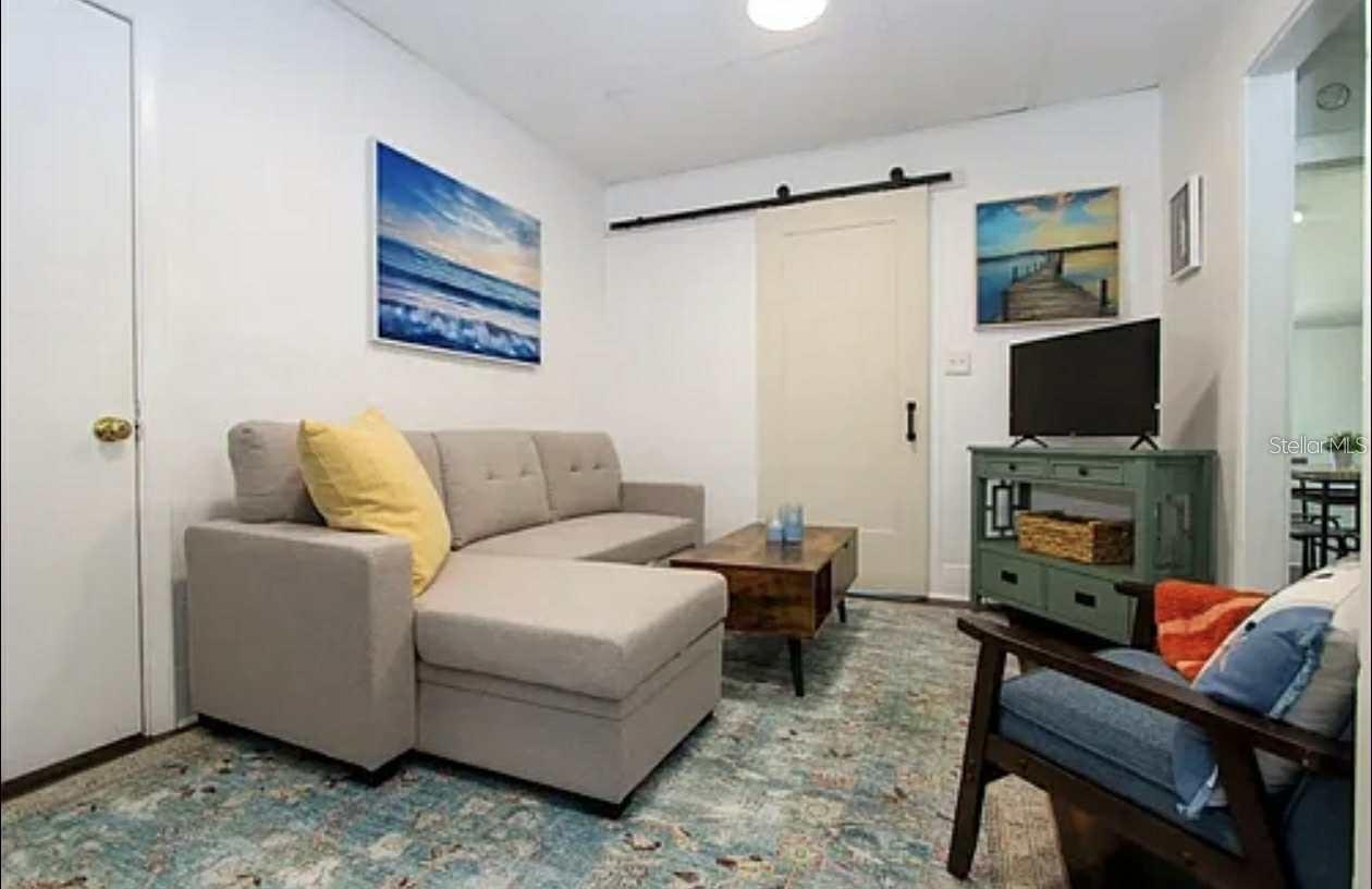 GLOVERS THOS - Residential