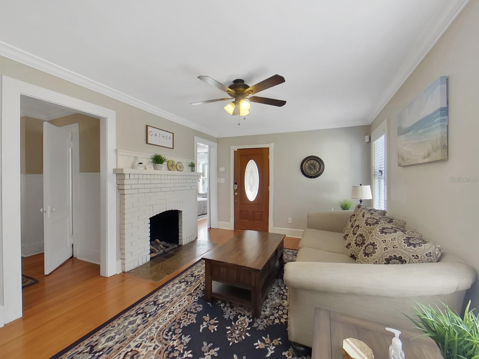 GLOVERS THOS - Residential