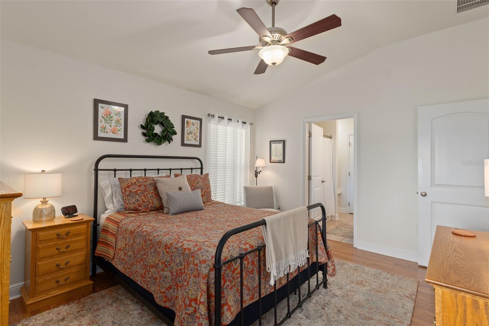 SHERMAN HILLS SEC 2 - Residential