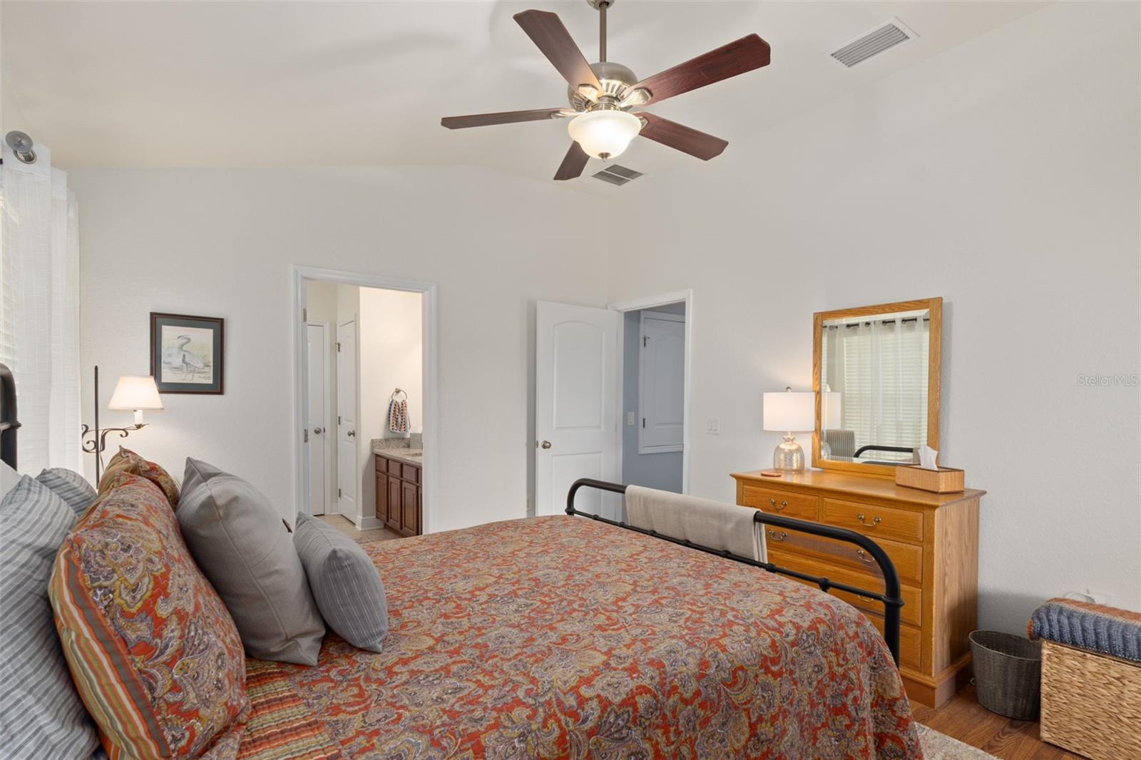 SHERMAN HILLS SEC 2 - Residential