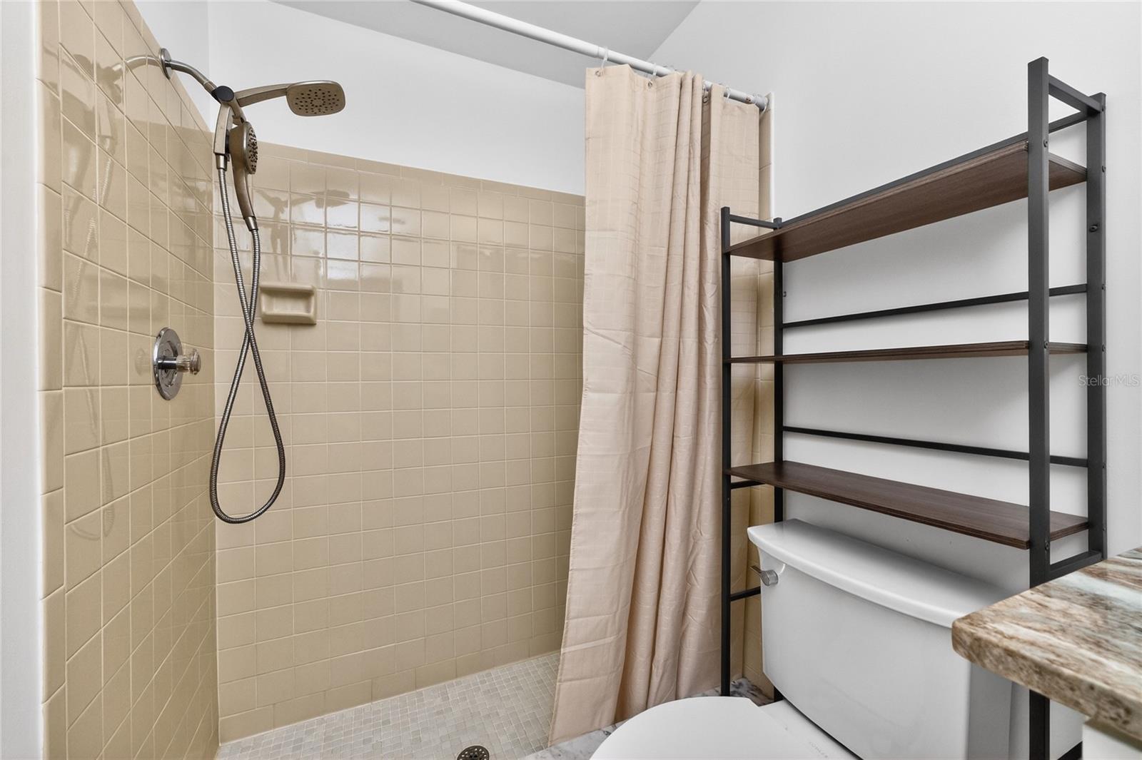 CURRY COVE - Residential