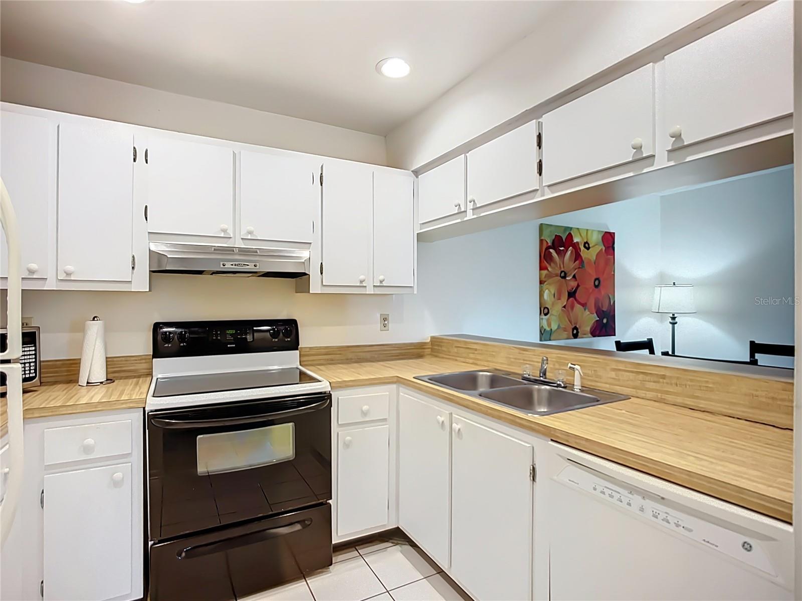 VILLAGE BROOKE SEC 3 - Residential