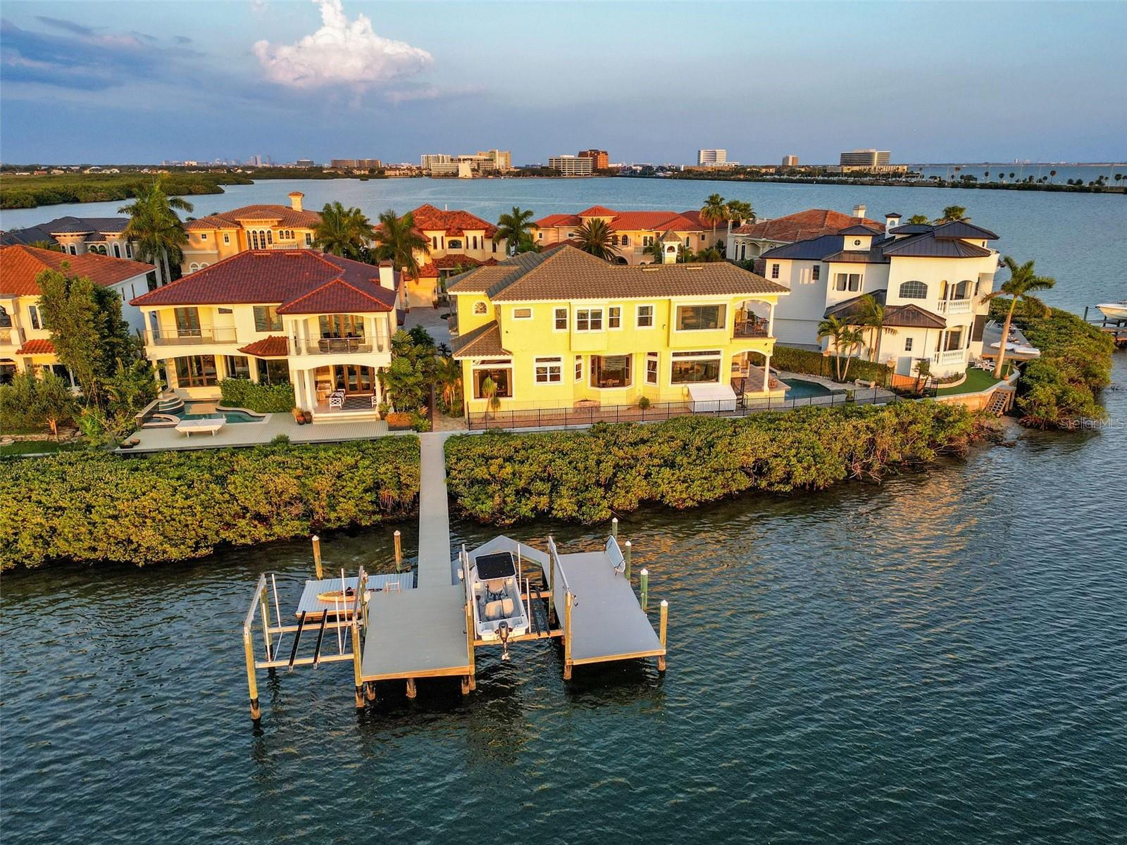 RESERVE OF OLD TAMPA BAY - Residential