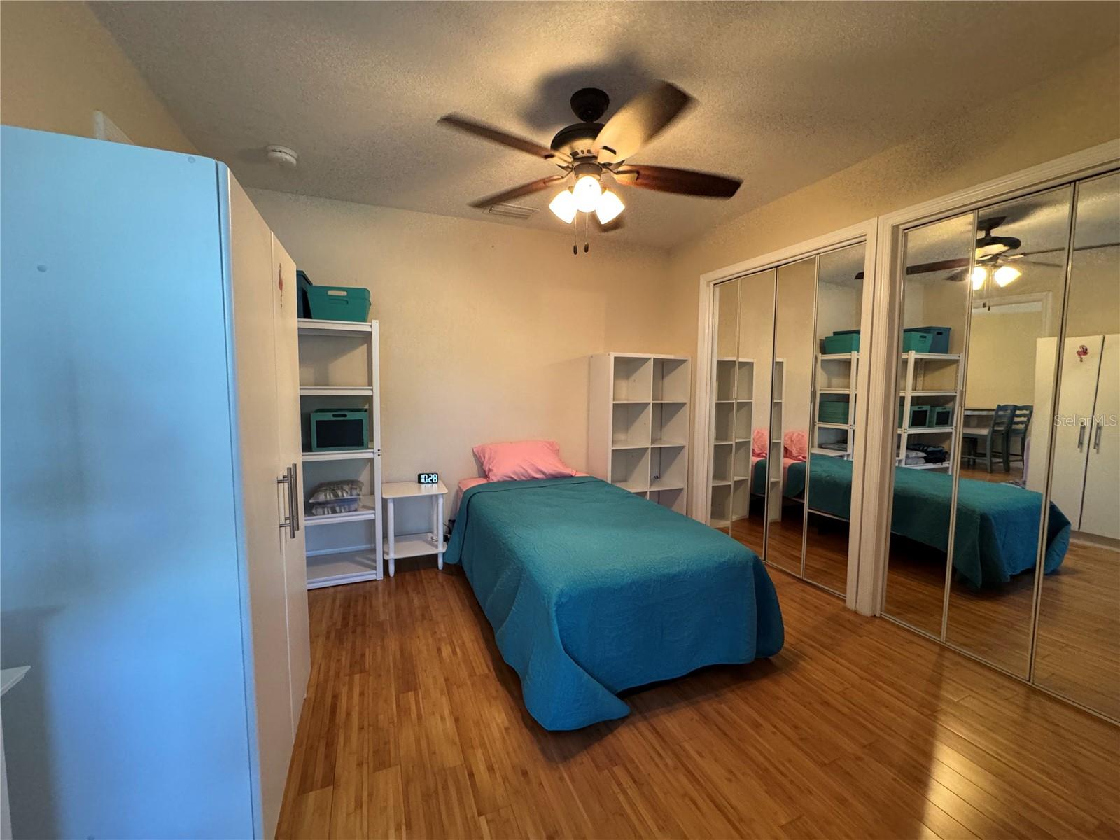 DOUGLAS ARMS - Residential