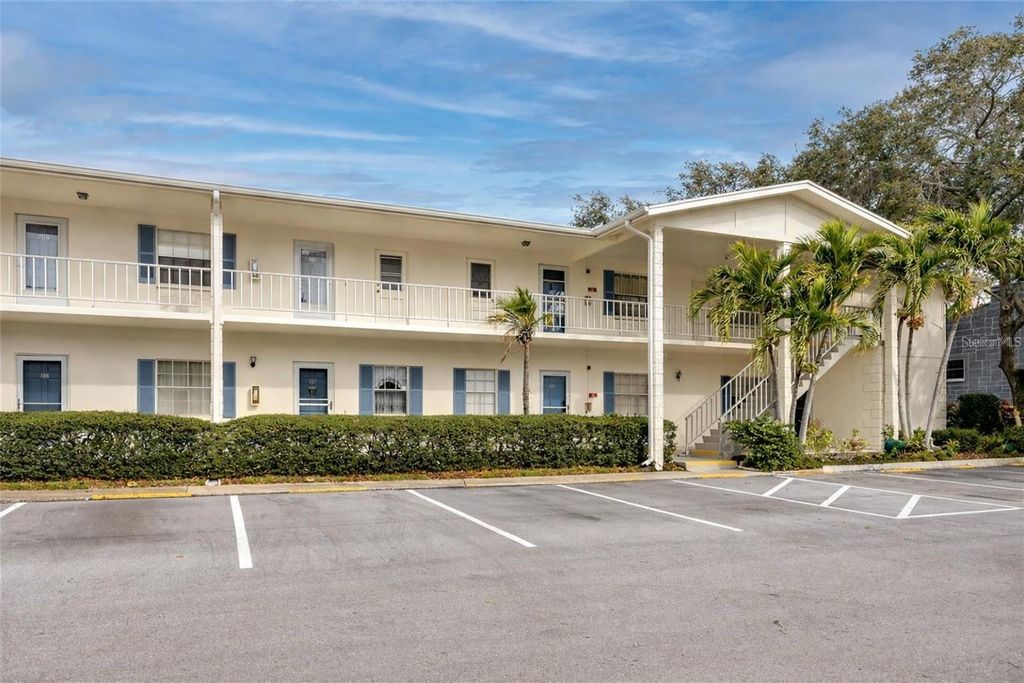 Photo of 500 Glennes Lane #107, Dunedin, FL 34698 (MLS # TB8484347)