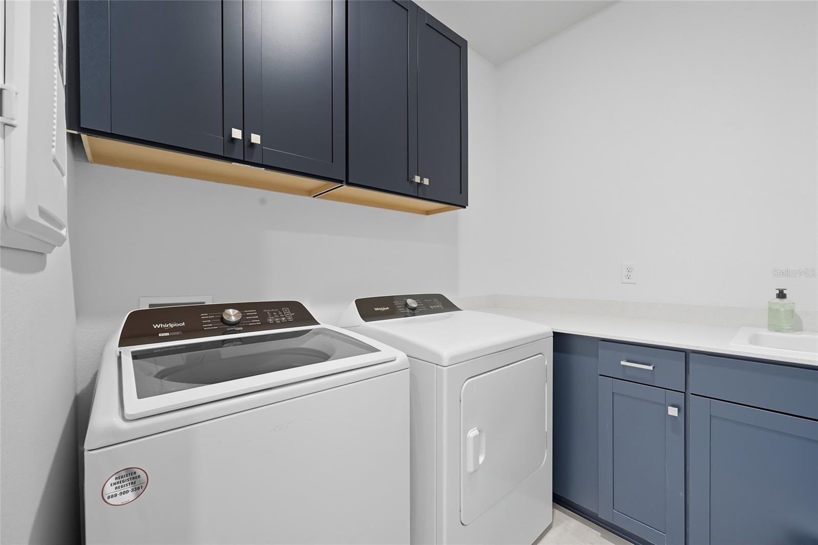 ISLES/LK NONA PH 4 - Residential Lease