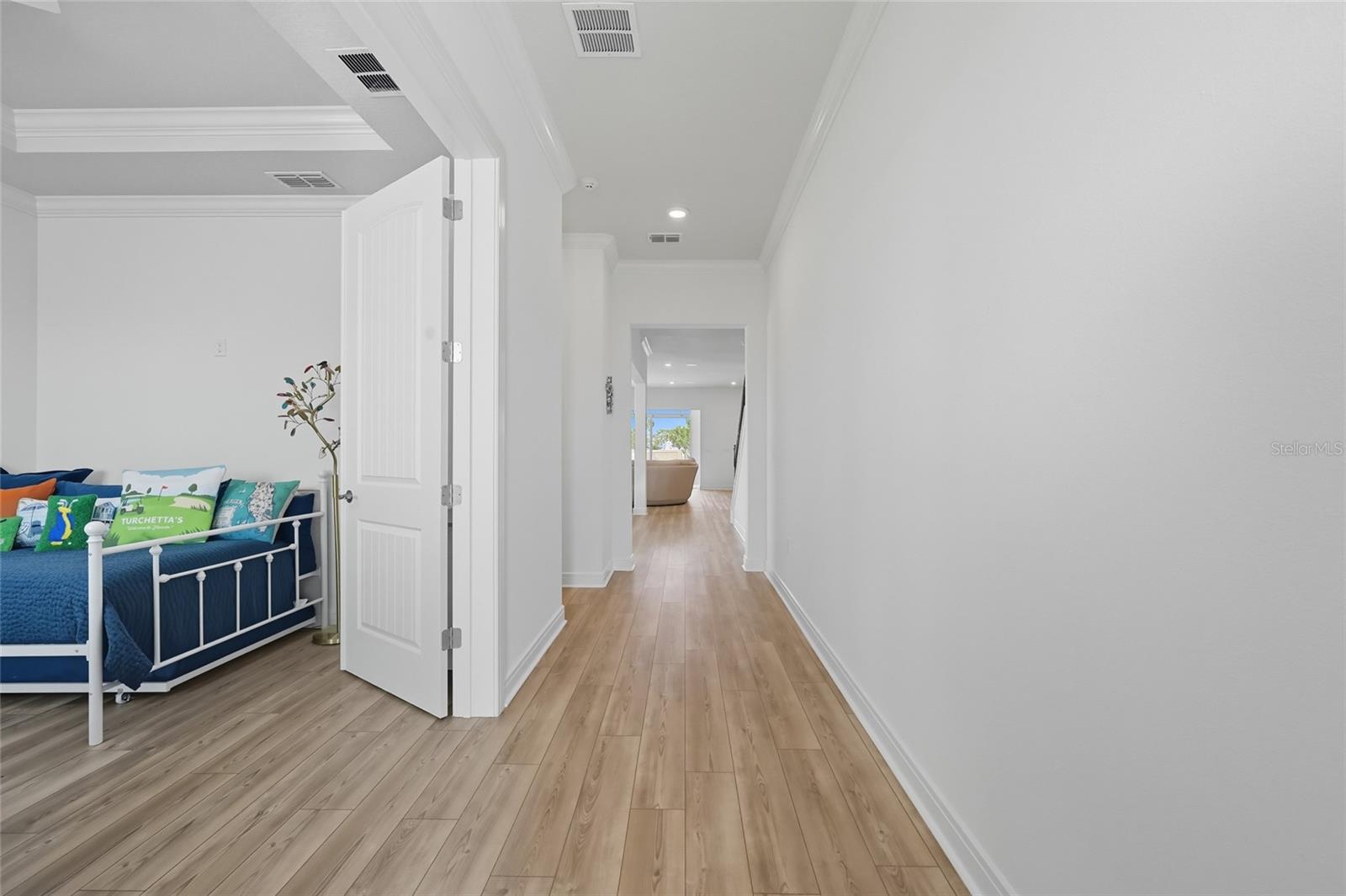 ISLES/LK NONA PH 4 - Residential Lease