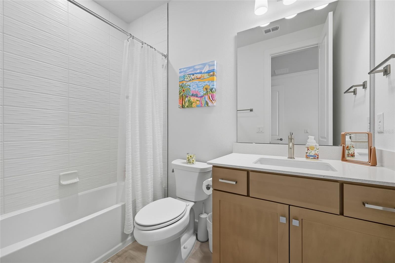 ISLES/LK NONA PH 4 - Residential Lease