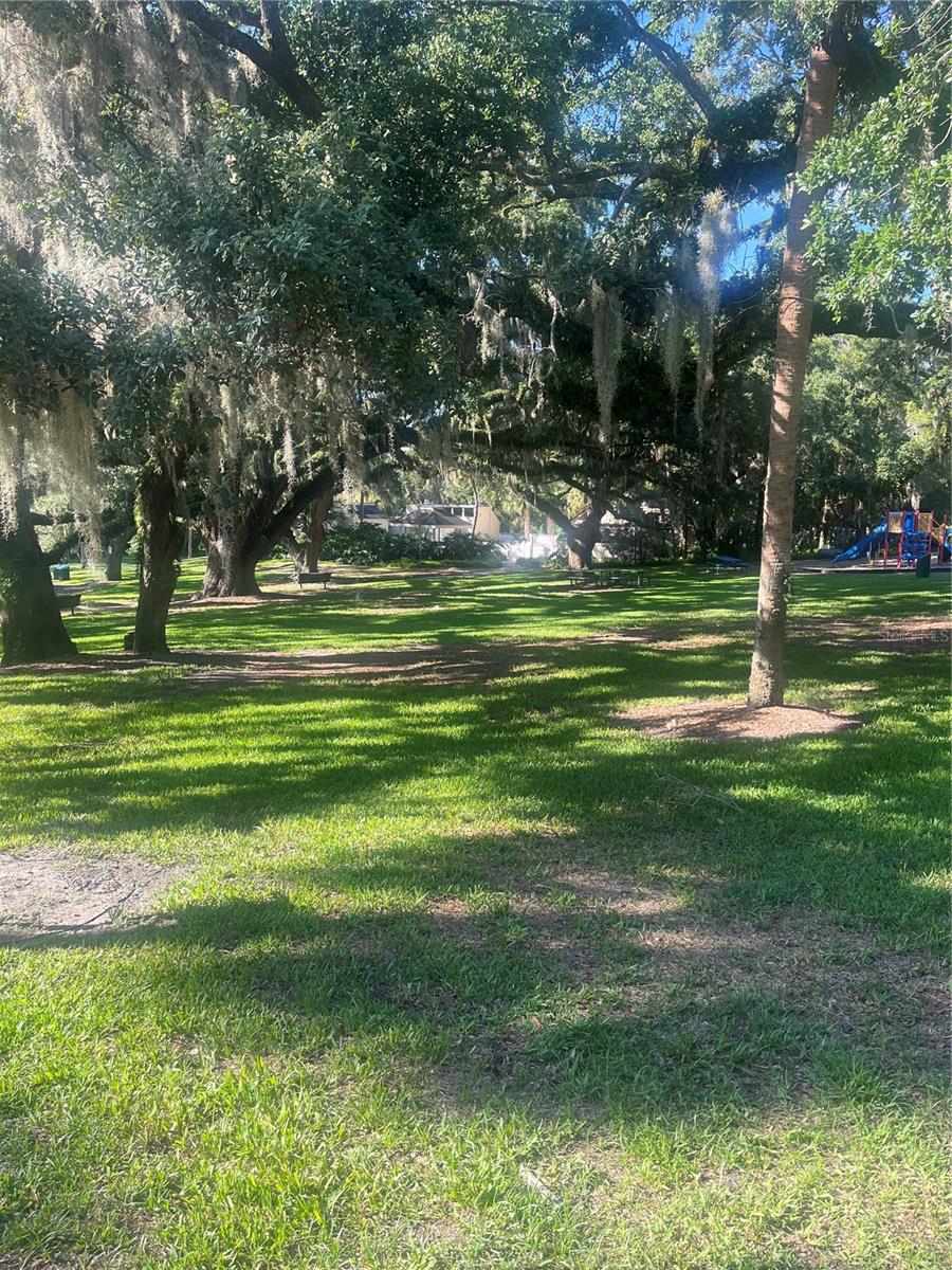 CROWN OAKS - Residential