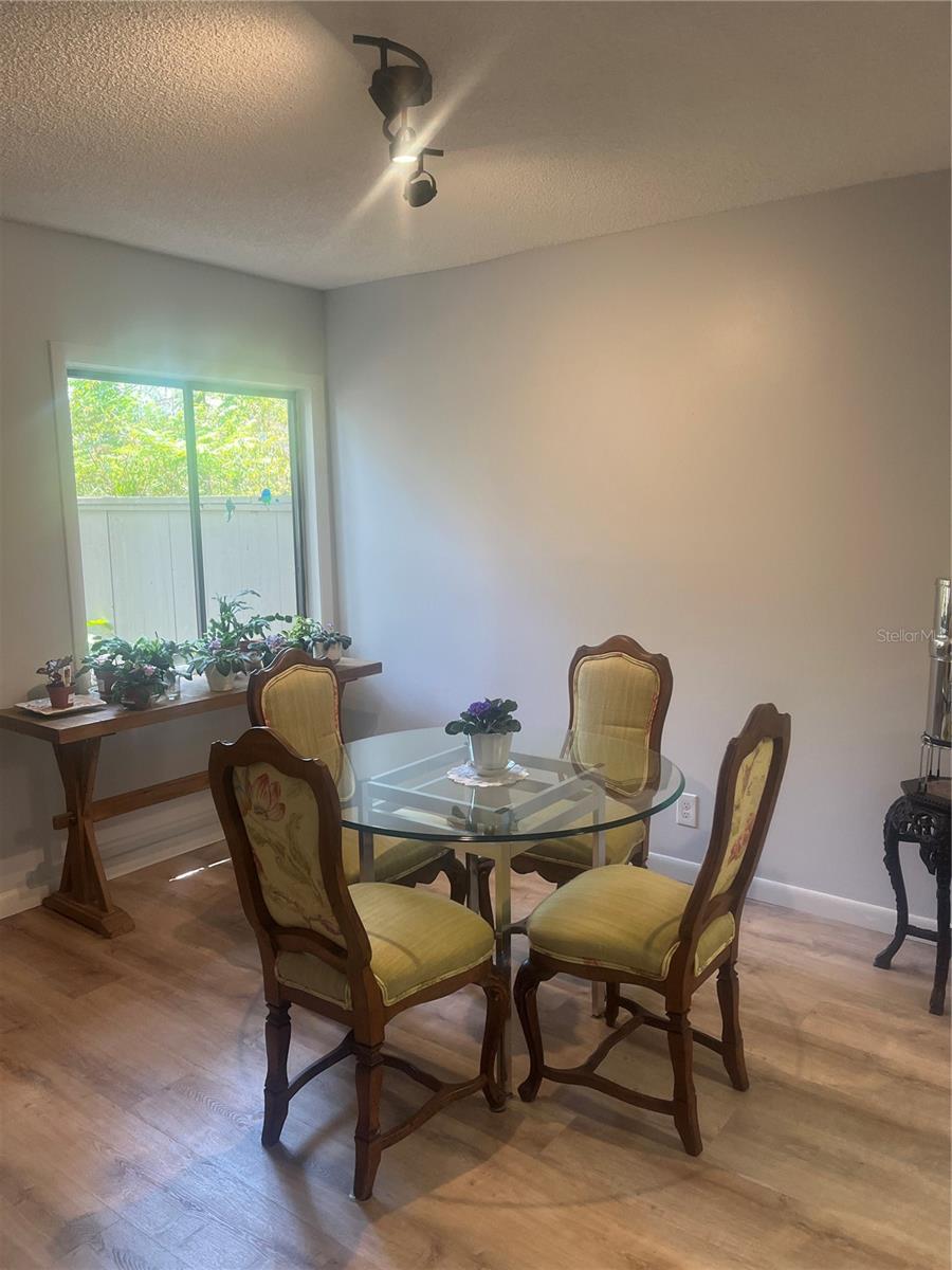 CROWN OAKS - Residential