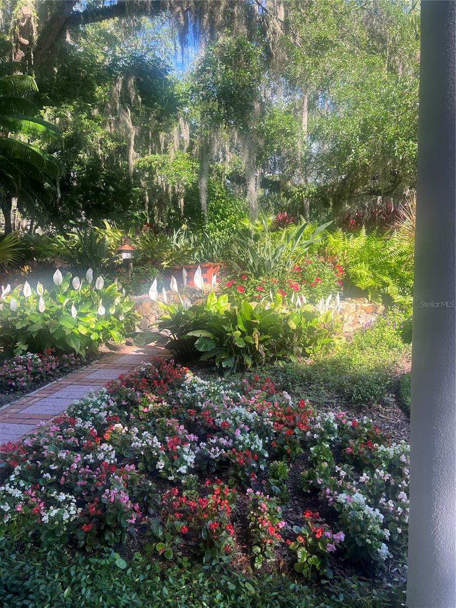 CROWN OAKS - Residential