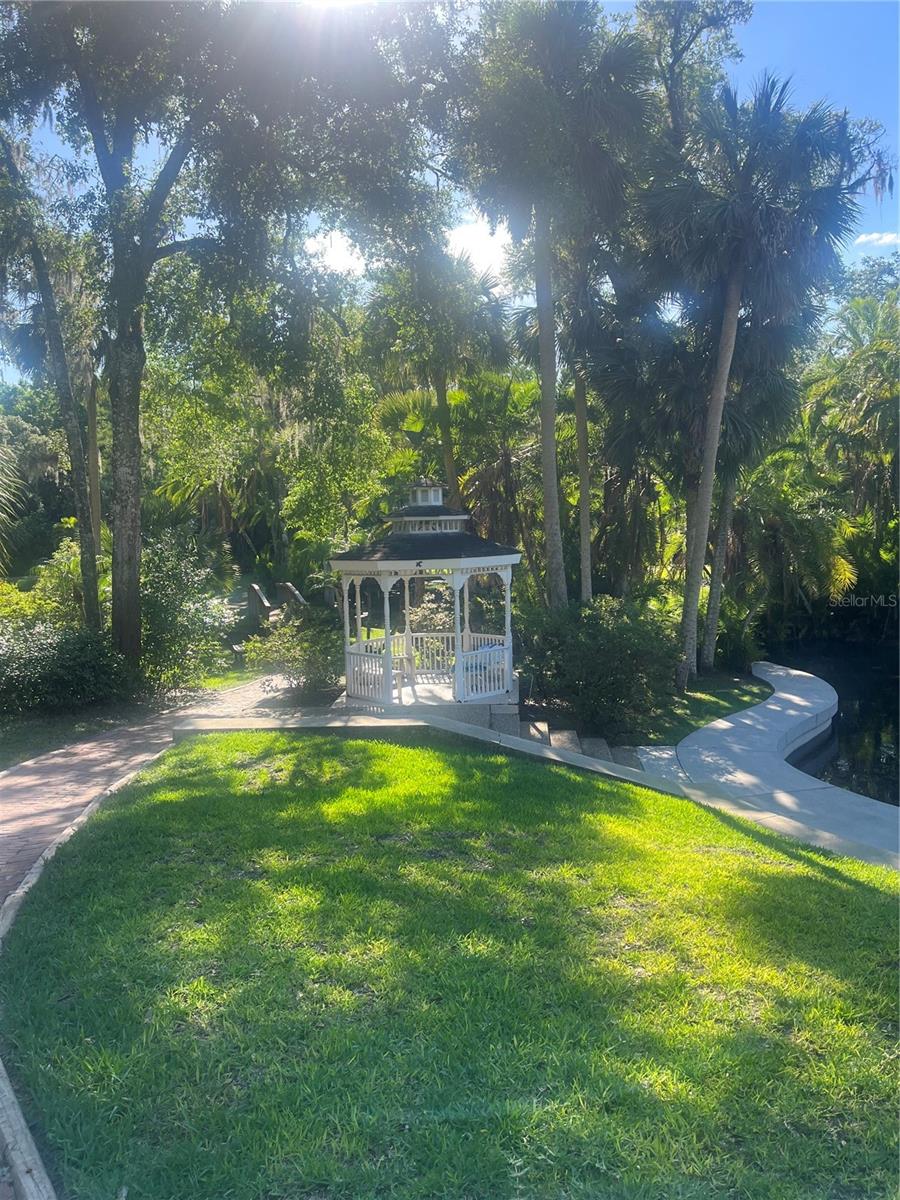 CROWN OAKS - Residential