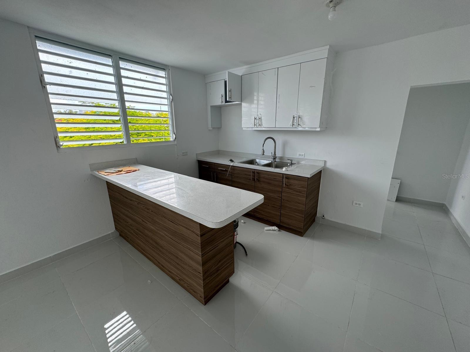 URB. EL CEREZAL - Residential Lease