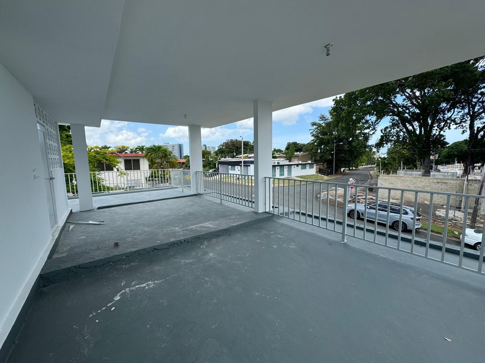 URB. EL CEREZAL - Residential Lease