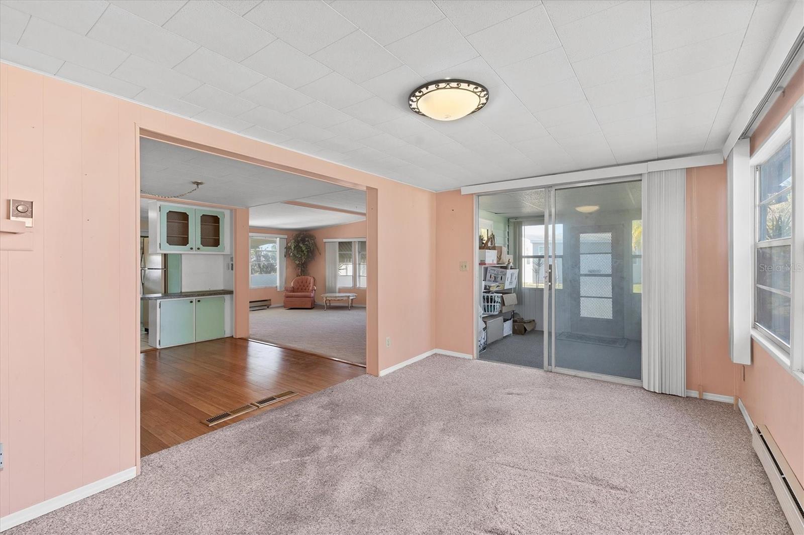 DE SOTO COMMUNITY UNIT ONE - Residential