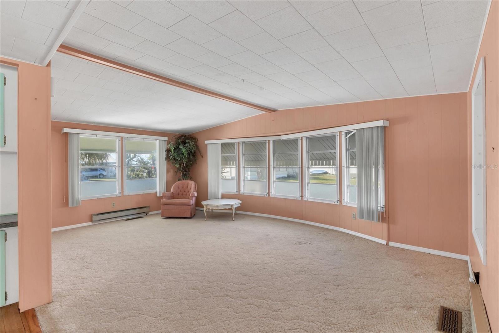 DE SOTO COMMUNITY UNIT ONE - Residential