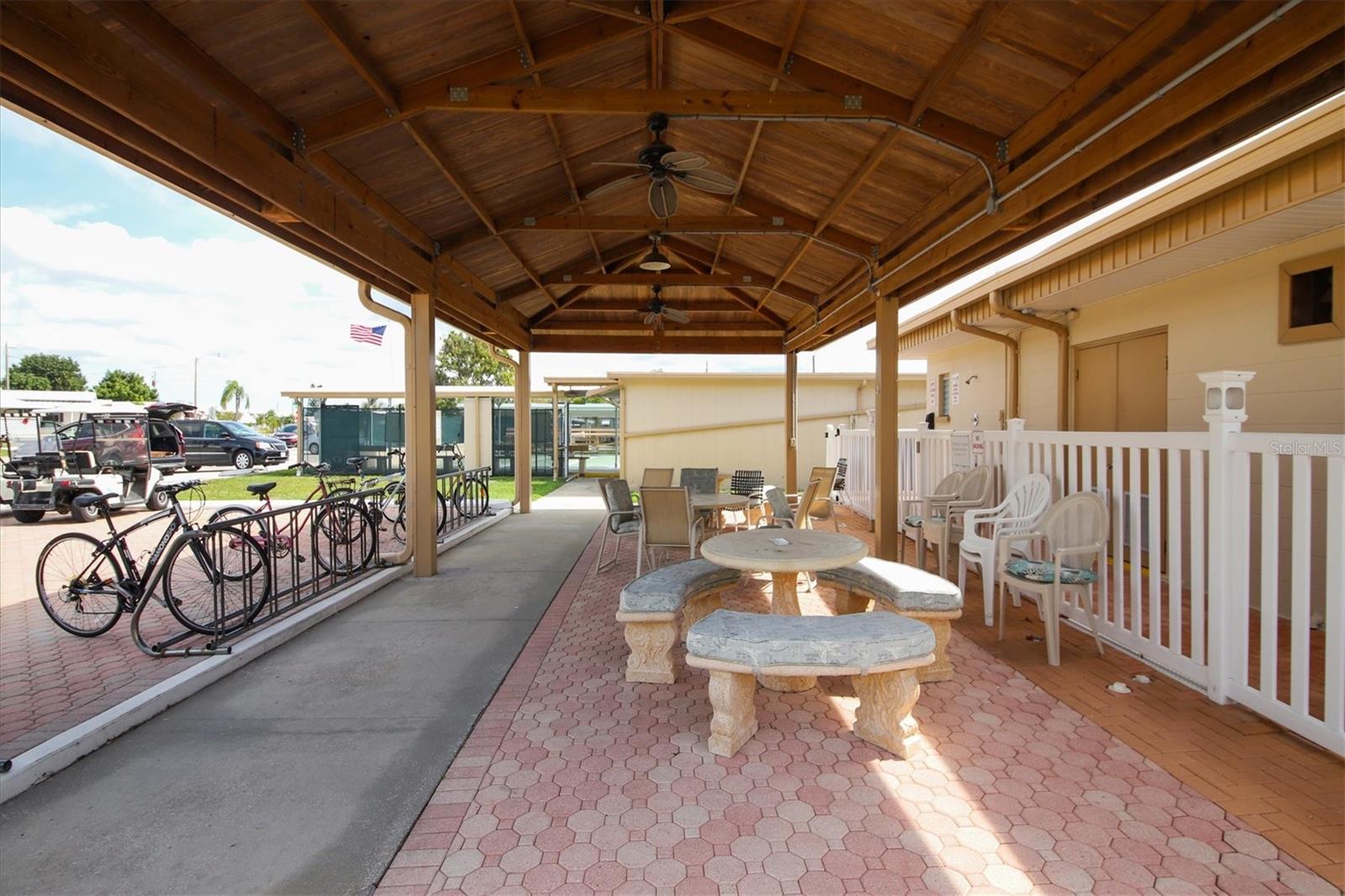 DE SOTO COMMUNITY UNIT ONE - Residential