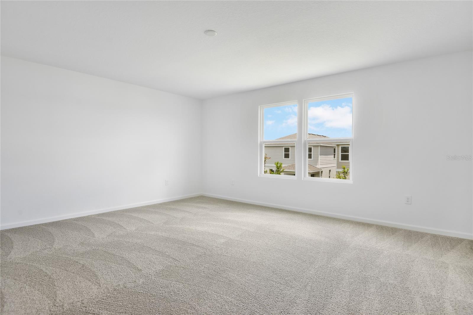 SEASONS AT MAGNOLIA POINTE - Residential