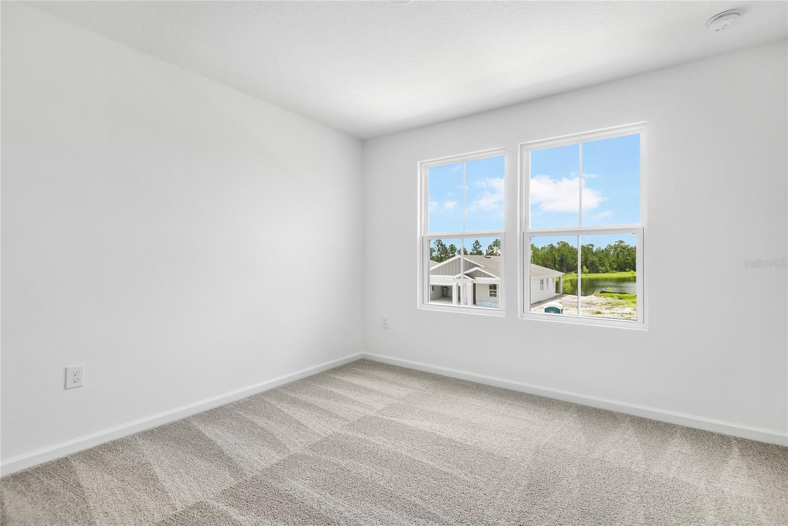 SEASONS AT MAGNOLIA POINTE - Residential