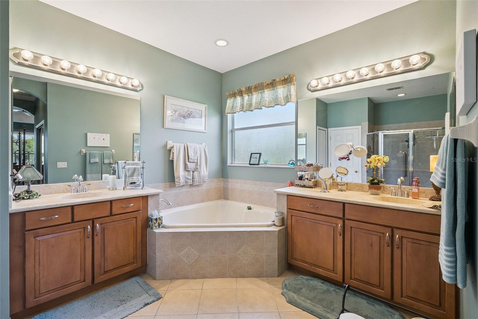 ALEXANDRIA PLACE I - Residential