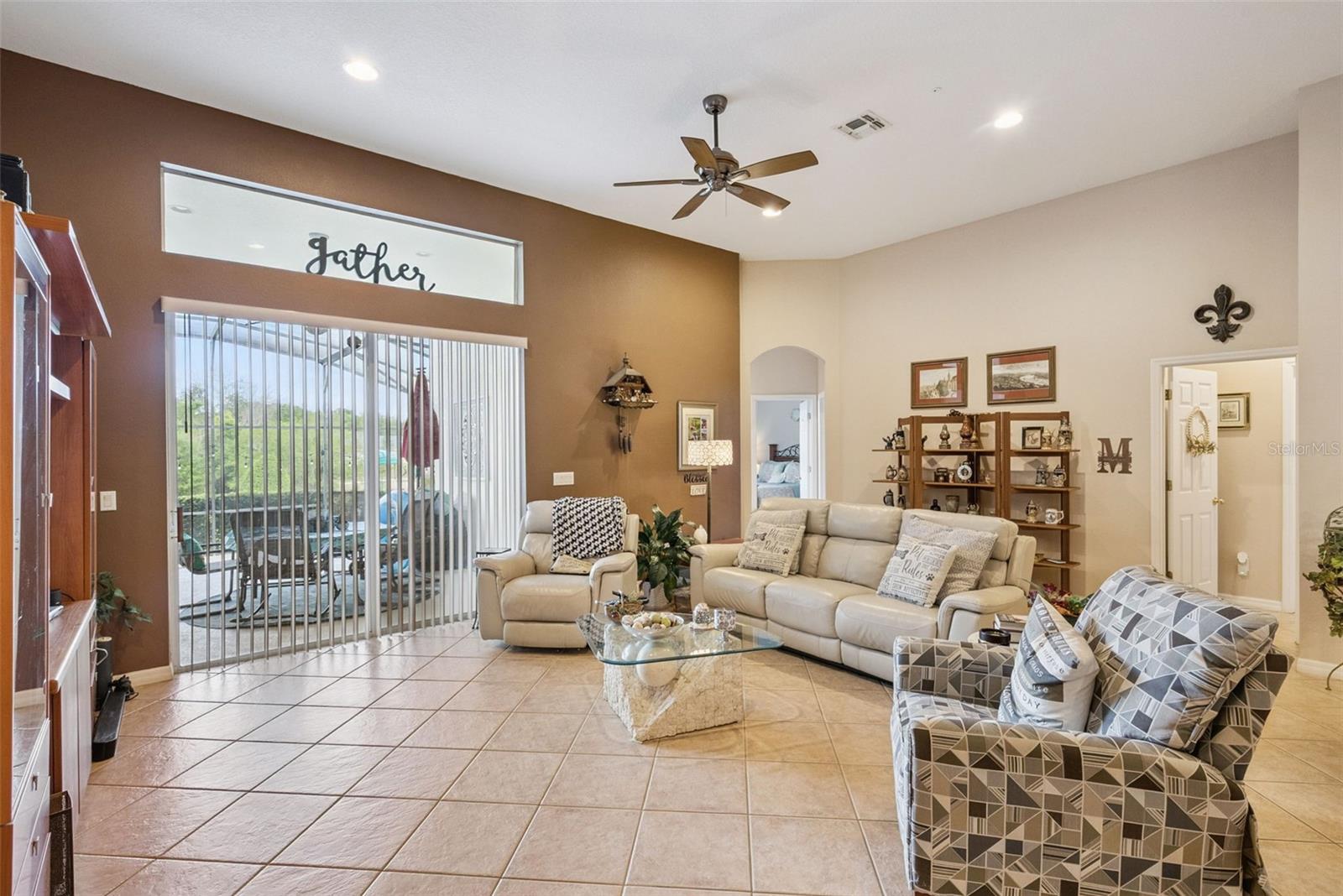 ALEXANDRIA PLACE I - Residential