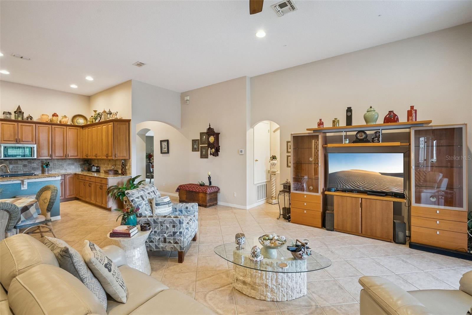 ALEXANDRIA PLACE I - Residential