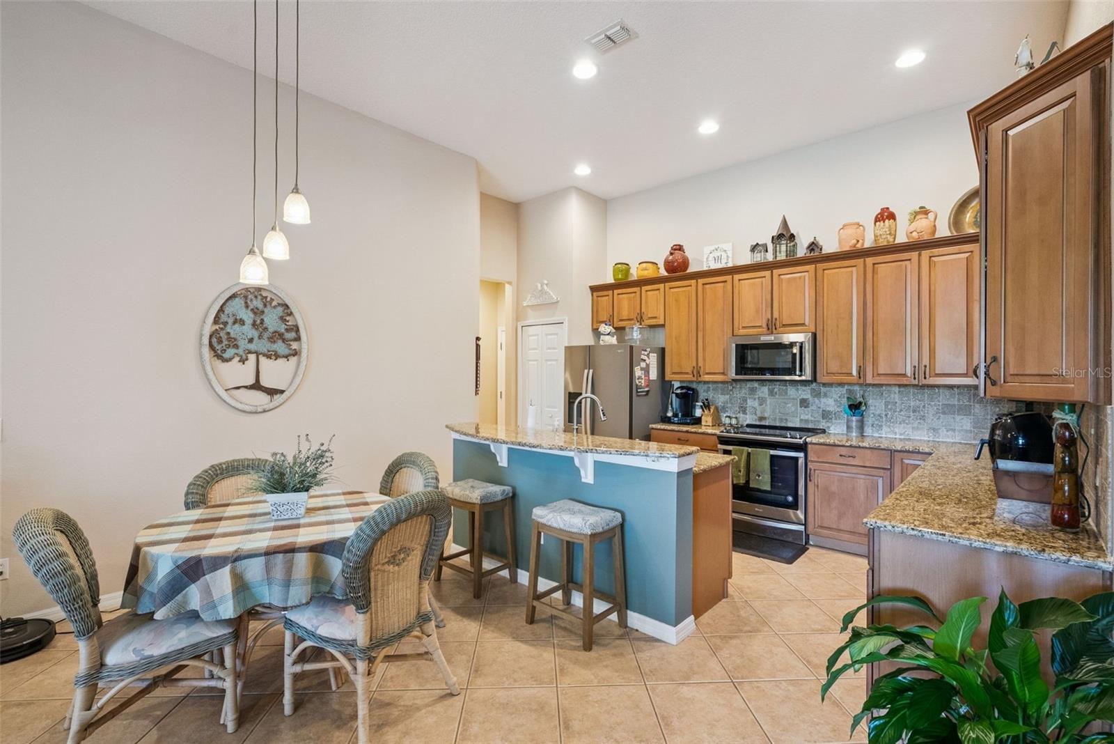 ALEXANDRIA PLACE I - Residential