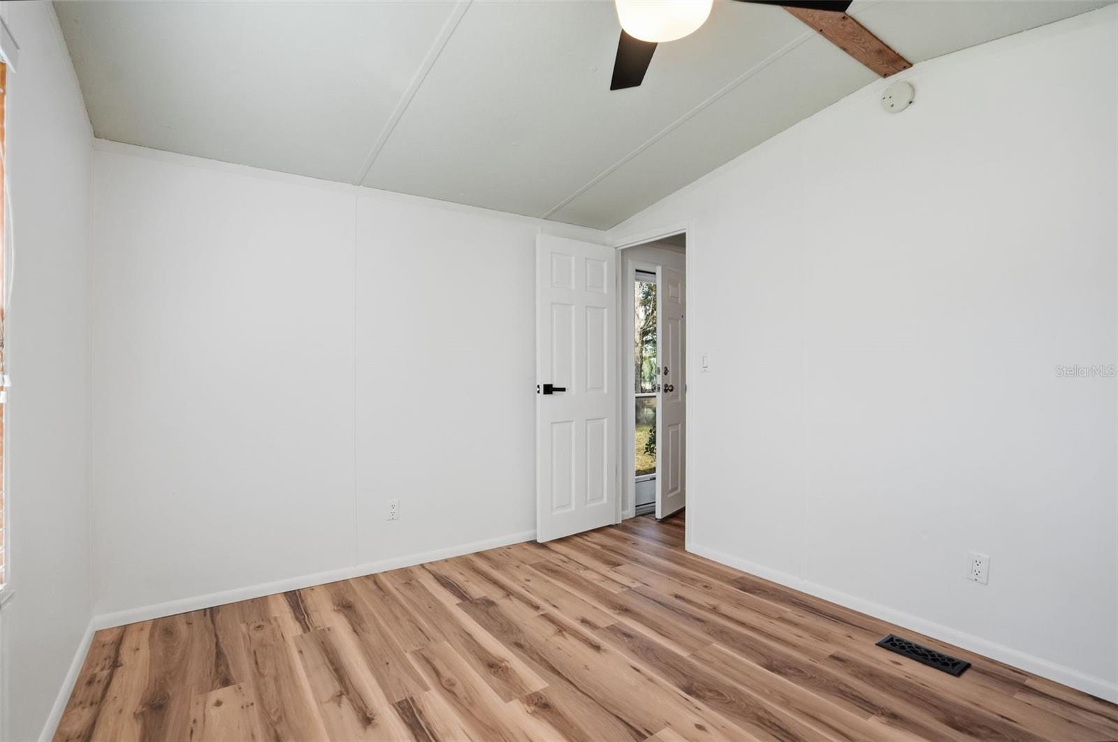 GARDEN GROVE - Residential