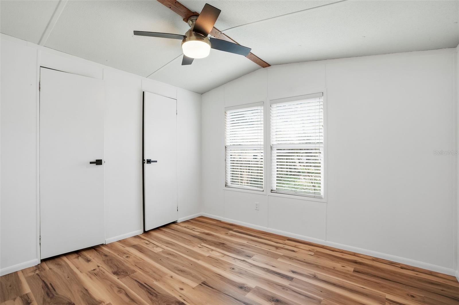 GARDEN GROVE - Residential