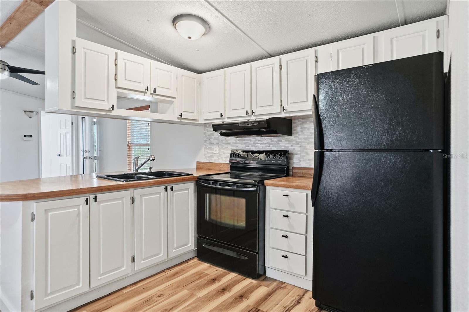 GARDEN GROVE - Residential