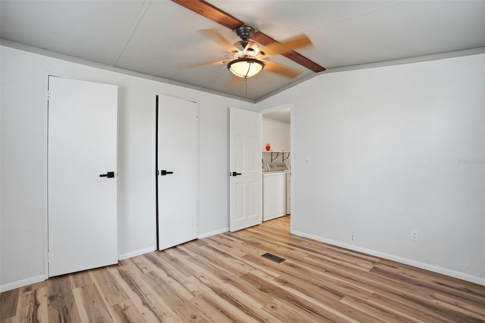 GARDEN GROVE - Residential