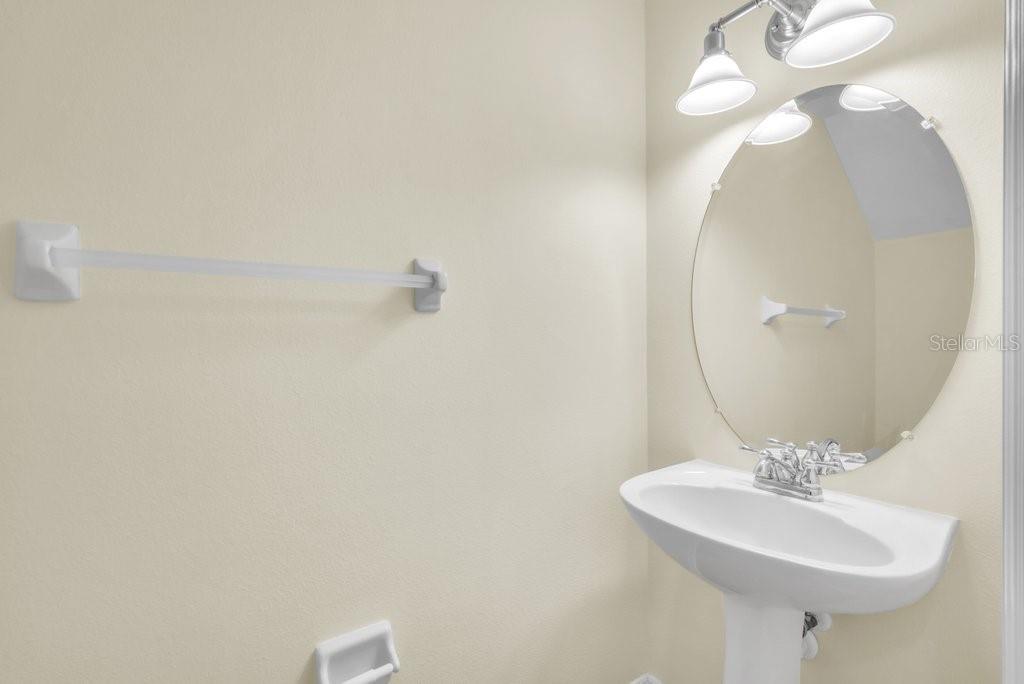 FISHHAWK RANCH TRACT 8 PARTIAL REPLAT - Residential