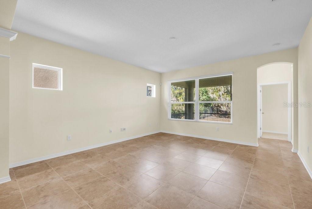 FISHHAWK RANCH TRACT 8 PARTIAL REPLAT - Residential